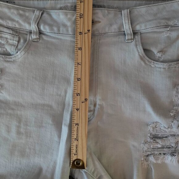 American Eagle Woman's Super Stretch Cut Off Jean Shorts Size 14 - Picture 7 of 8